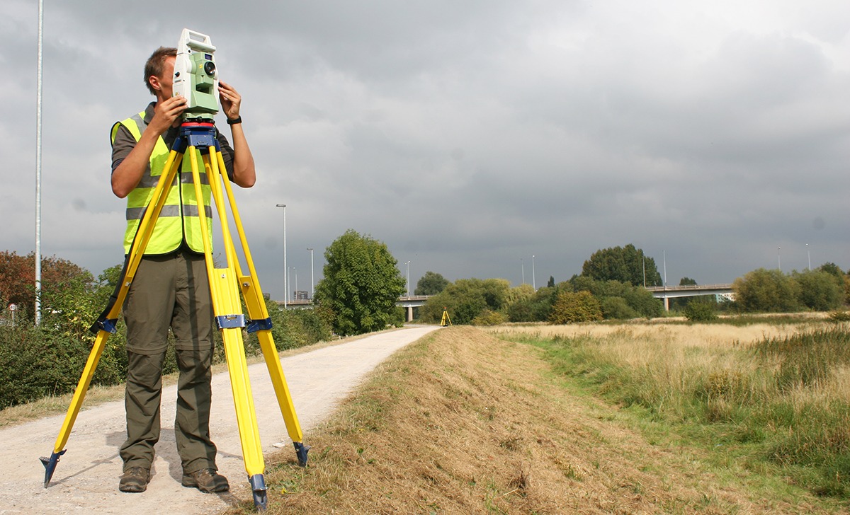 Cách Tính Chi Phí Khảo Sát Địa Hình Chuẩn Xác từ Bách Việt United